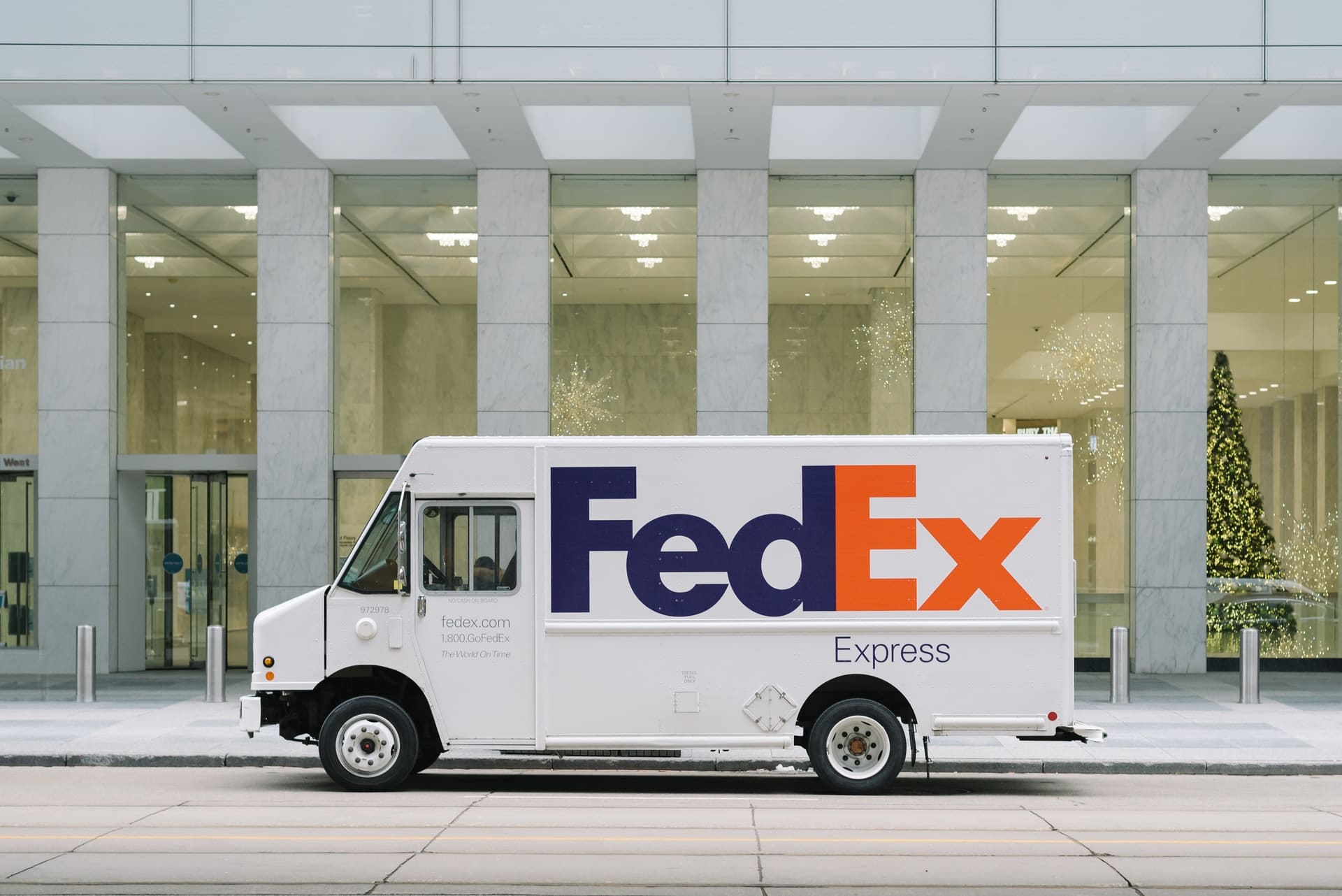 fedex-pestle-analysis