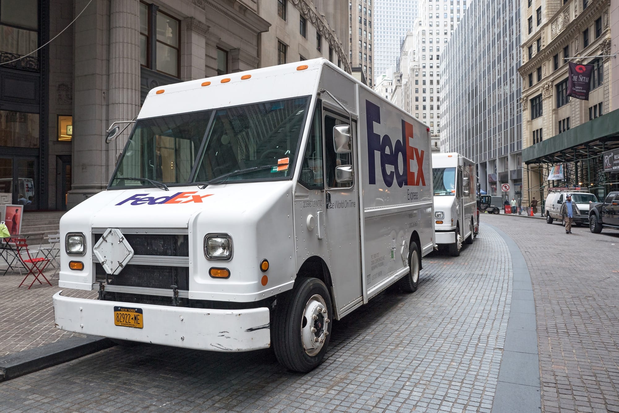 fedex-pestle-analysis-truck